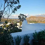 Leticia With Pool With Amazing Sea Views, Paros ヴィラ *