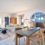 Leticia With Pool With Amazing Sea Views, Paros ヴィラ Márpissa