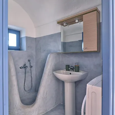Villa Leticia With Pool With Amazing Sea Views, Paros *