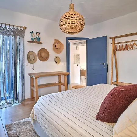 Leticia With Pool With Amazing Sea Views, Paros